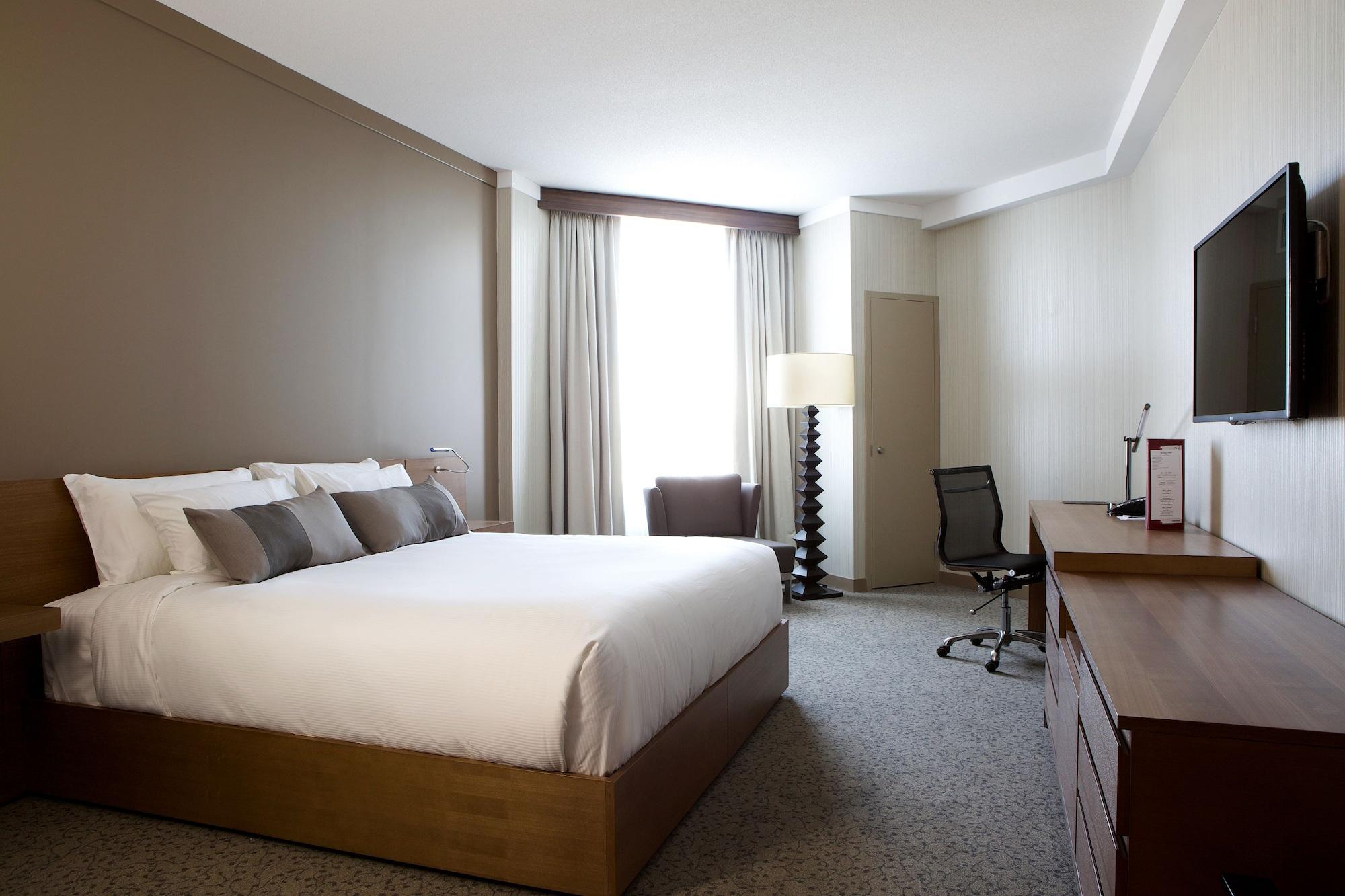 Grey Eagle Resort YYC Kültér fotó