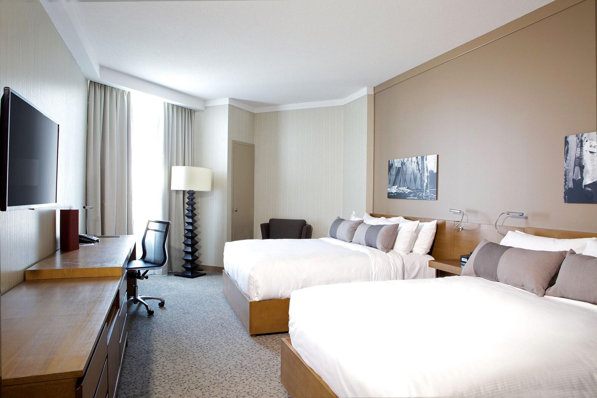 Grey Eagle Resort YYC Kültér fotó