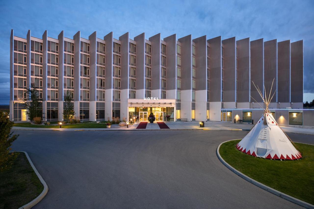Grey Eagle Resort YYC Kültér fotó